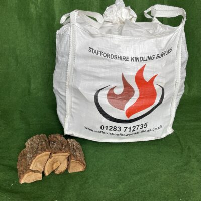 Builders Bag Kiln Dried Oak Logs  ( Please check the minimum order required for your post code )